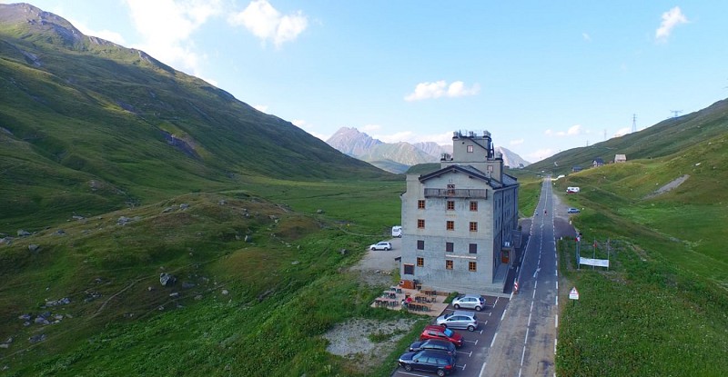 The "Hospice of Petit Saint-Bernard" (accomodation and catering)