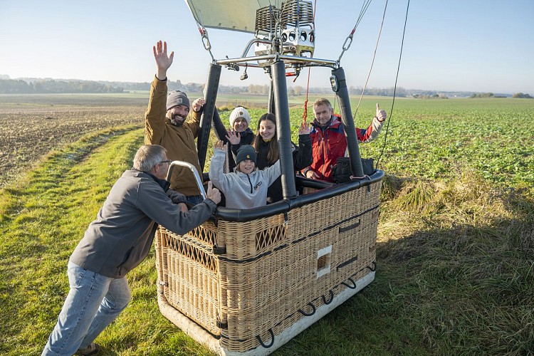 Vol__Sensation_en_Famille__Montgolfiere_Centre_Atlantique
