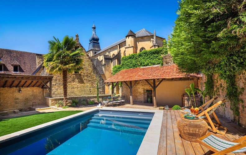 Maison des Chanoines piscine privée à Sarlat_5