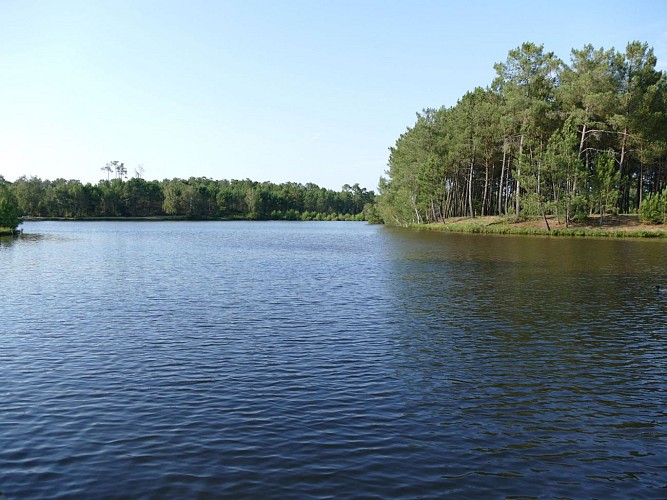 Lake Baron Desqueyroux in Montendre