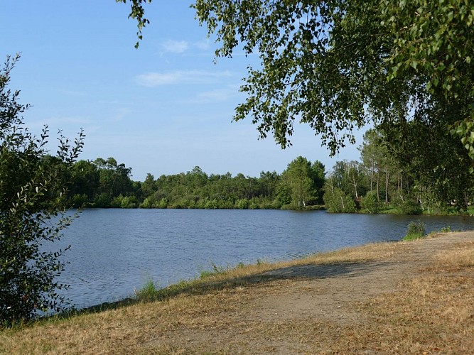 Lake Baron Desqueyroux in Montendre