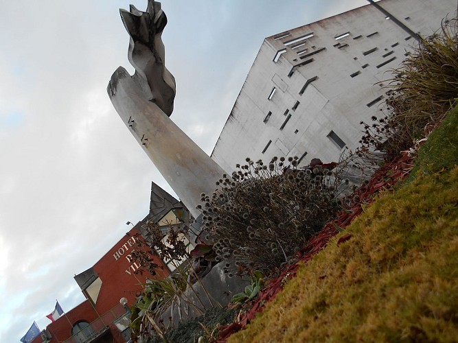 La Mairie de Douchy-Les-Mines