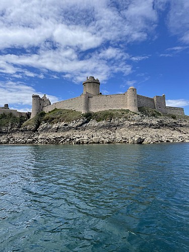 Marin Malouin, Promenade en mer à Saint-Malo