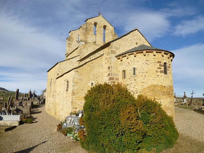 La iglesia Sainte-Claire en Saint-Hérent