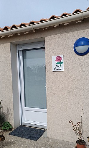 MEUBLÉ "LES ROSIERS"