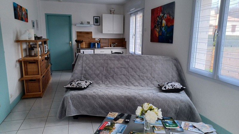 MEUBLÉ "LES ROSIERS"