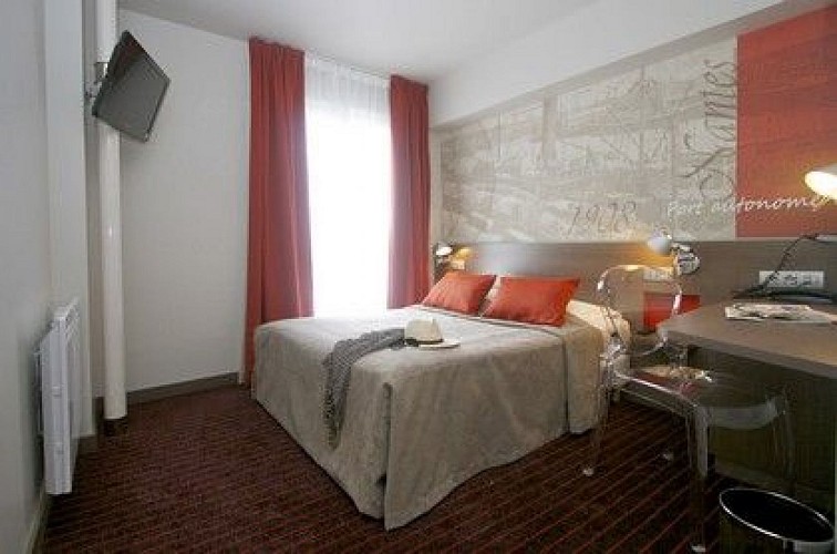 HOTEL AMIRAL
