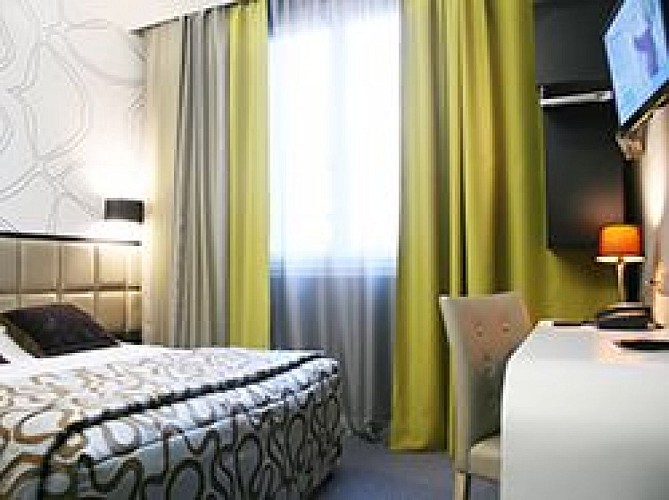 OLDEGAR Hôtel-Bar-Musique