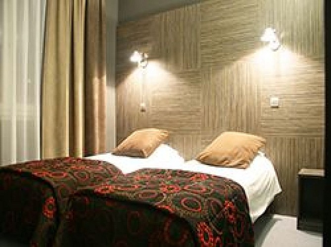 OLDEGAR Hôtel-Bar-Musique