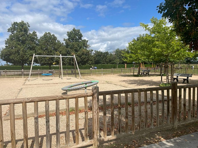 Aire de pique-nique - Parc de loisirs