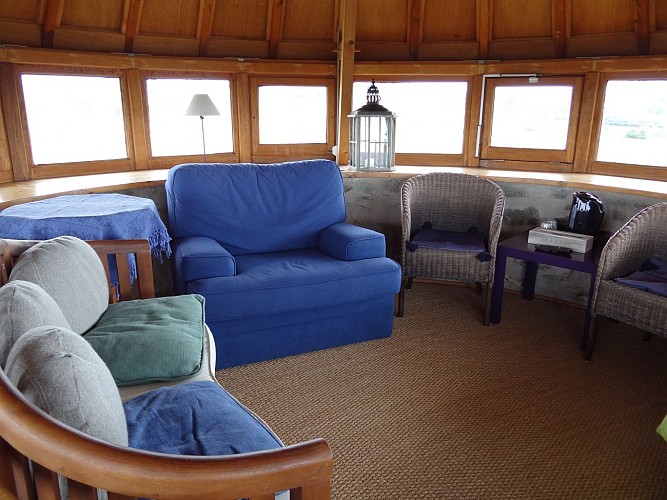 INSOLITE - LA TOUR DU MOULIN GÉANT