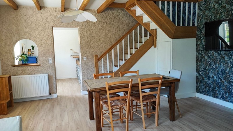 Gite Laplume Salle à manger