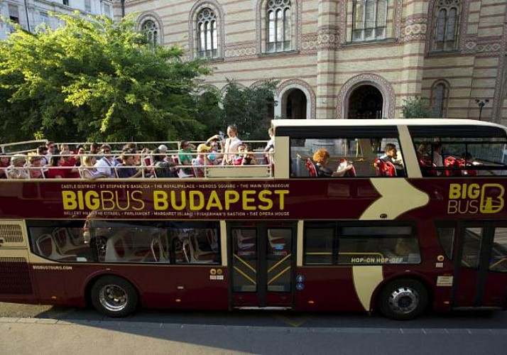 Multi-stop panoramic bus tour of Budapest - 1, 2 or 3 day pass