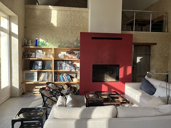 les-granges-pelloquin-mezzanine-salon