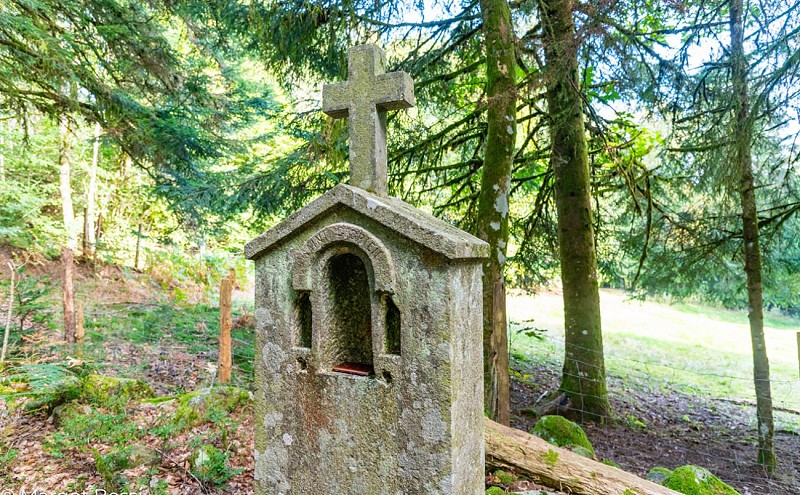 Saint-Gibrien oratory