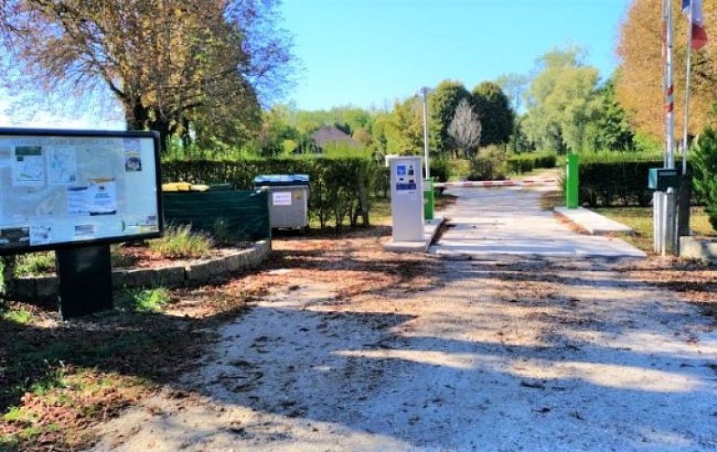 45-loiret-chatillon-coligny-aire-campingcarpark-aire
