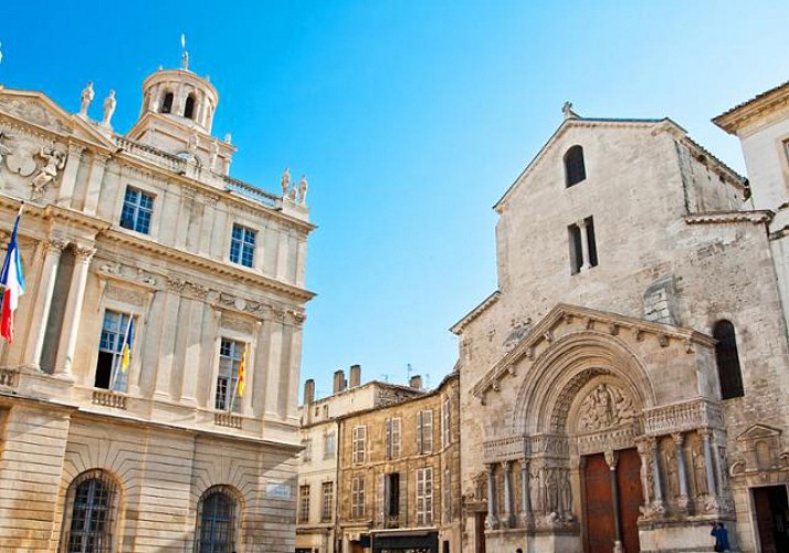 Excursion à la découverte de la Provence de Van Gogh - Saint-Paul de Mausole et Arles - au départ d'Avignon