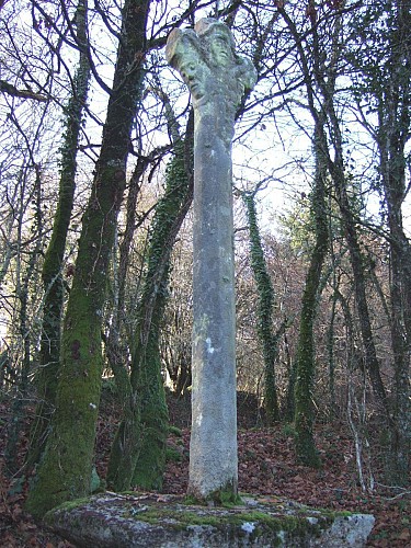 Molac, Croix de Launay