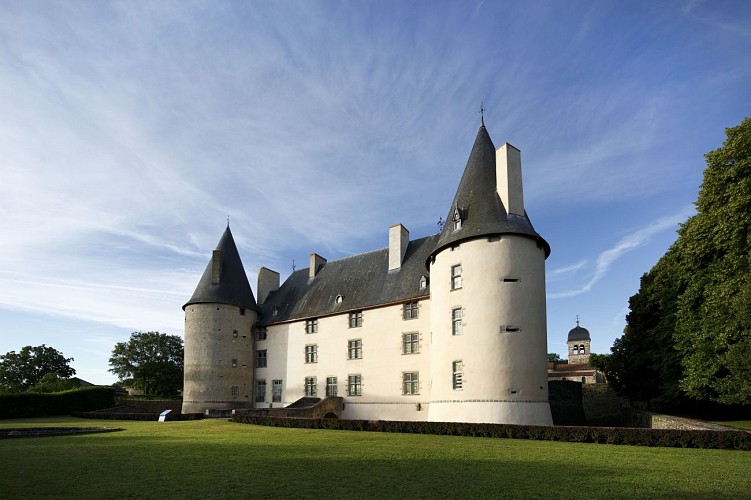 The castle of Villeneuve-Lembron