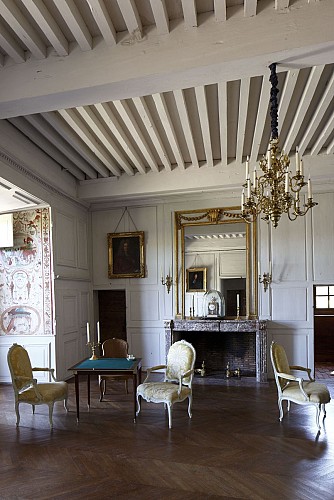 Château de Villeneuve-Lembron