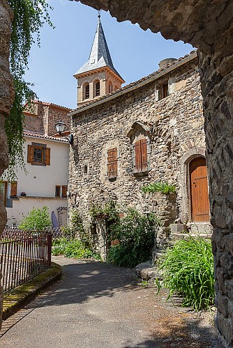 The village of Saint-Floret