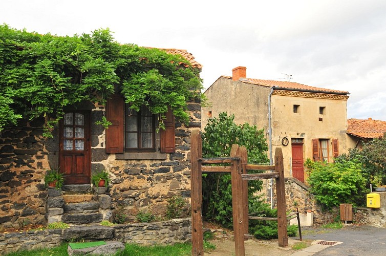 Village de Villeneuve-Lembron