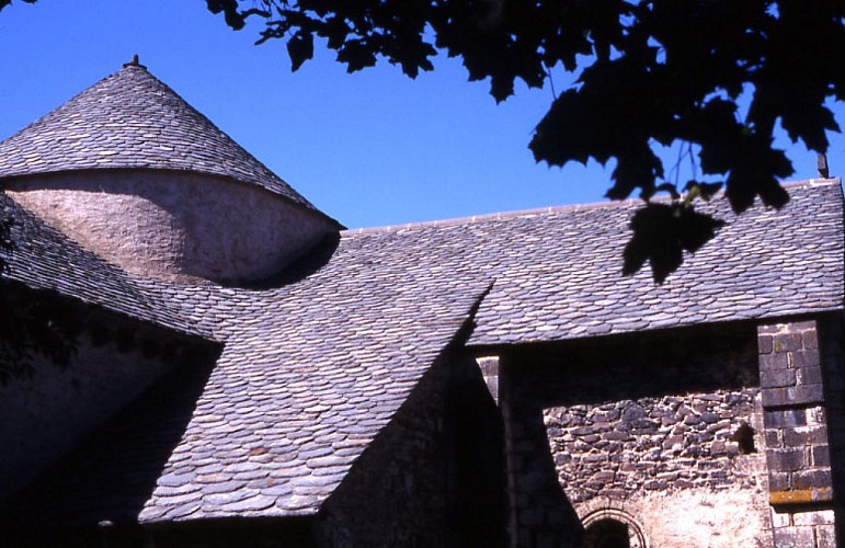 The Abbey Of Megemont - Clunisian Site