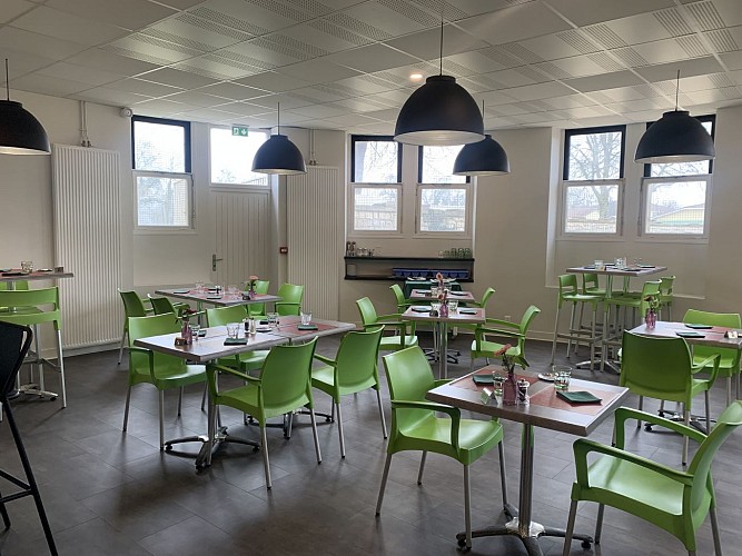 Brasserie d'application Marcona Café