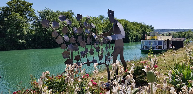 Jardin de vignes : les travaux de la vigne et du vin à Cumières