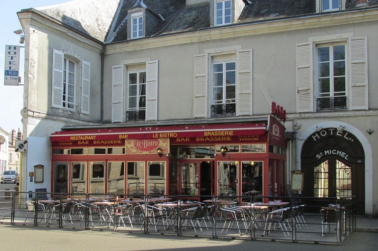 Le Bistro