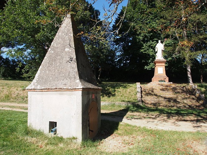 Fontaine et lavoir Saint-Méen