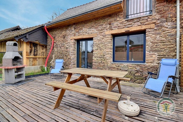 A La Mémoire de Merlin Gîte La Table Ronde