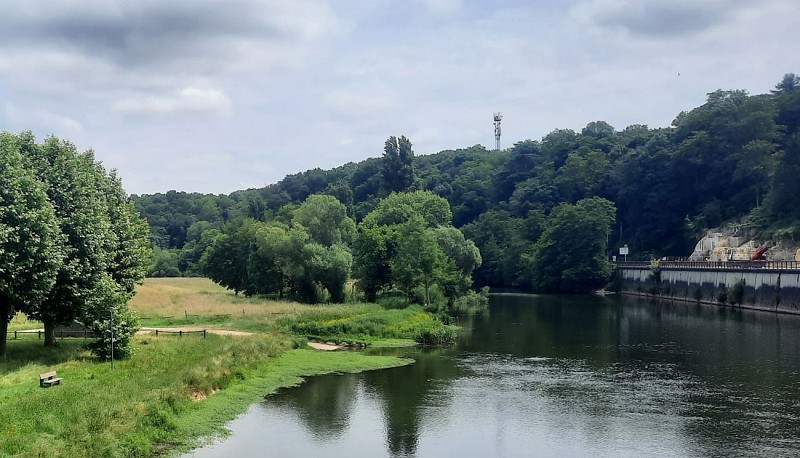 cale mise à l'eau lagut tourisme vallee isle