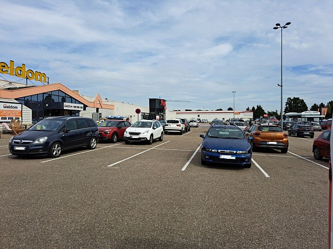 Départ du parking Auchan Rosheim.