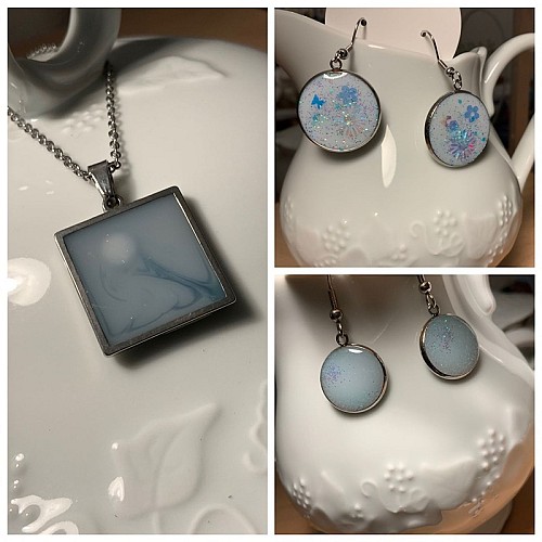 lauzun-terre_acacia-collier_boucles_oreilles