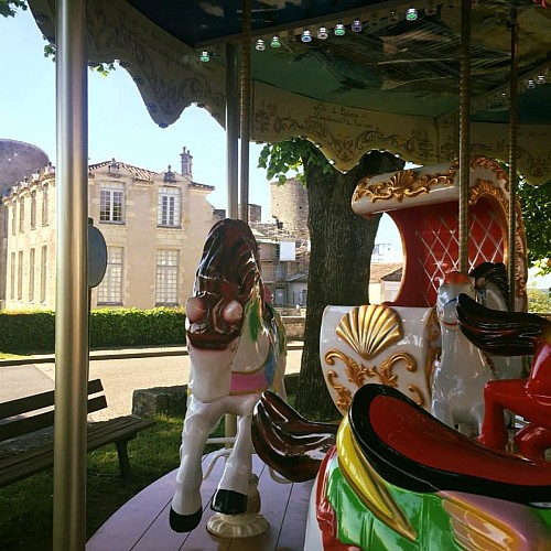 Carrousel2