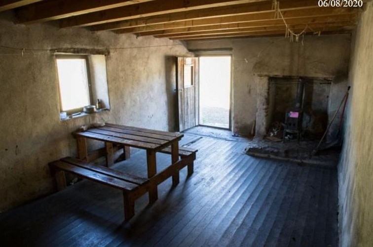 Cabane du Jasse du Play (fonctionnel) /! au monde