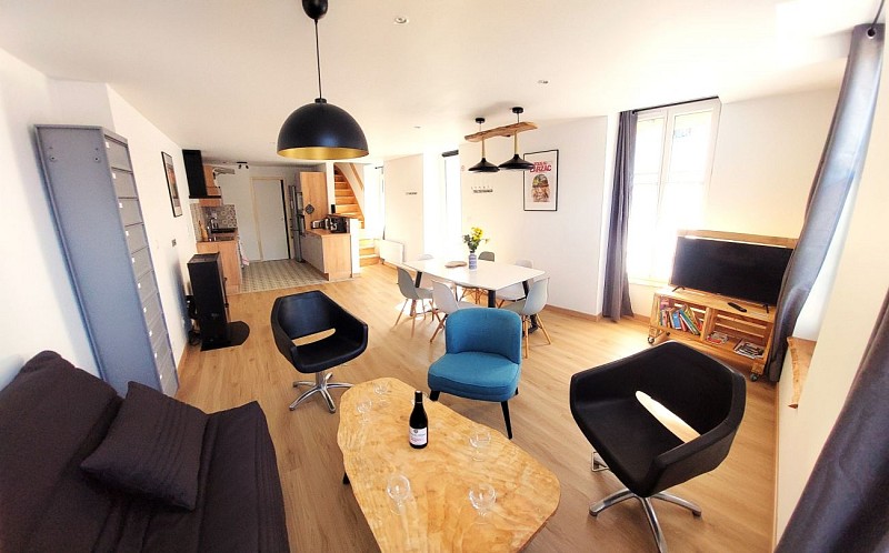 1 salon et salle la Cigogne