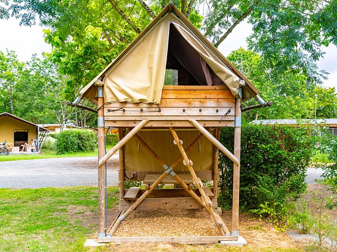 TENTE BIVOUAC AU CAMPING LES VOILES D'ANJOU YELLOW! VILLAGE