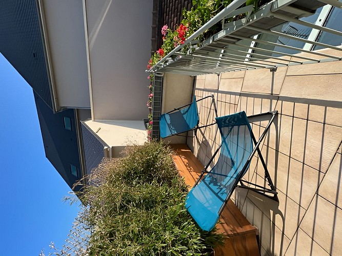 la-belle-de-nacre-balcon-etage