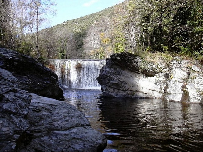 Swimming: Rocher des fées / Les chutes