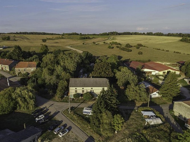 CAMPING A LA FERME ENTRE LES SOURCES