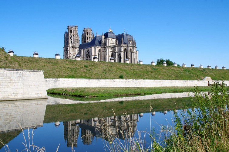 Saint stephen's cathedral and its cloister