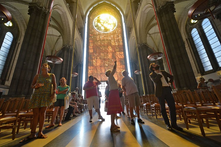 Cathédrale notre-dame de la treille et son centre d'art sacré