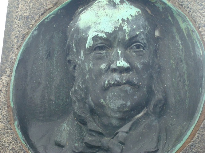 Cimetière, tombe Guillemaud