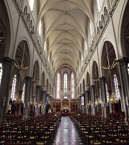 Intérieur église Saint Vaast 