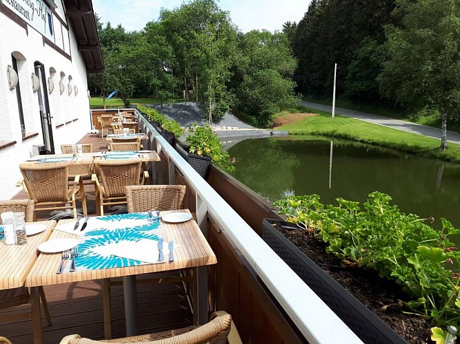 Burg reuland hotel burg hof c hotel burg hof 2