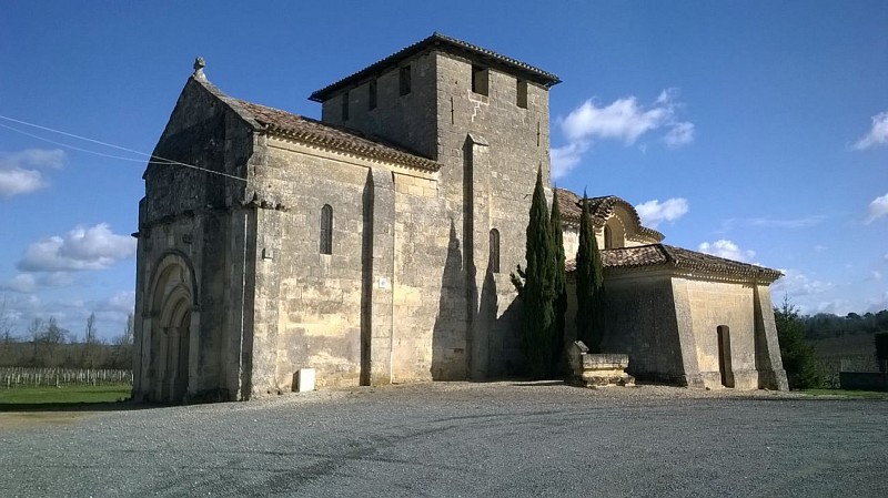 Le Château et l'église de Monbadon