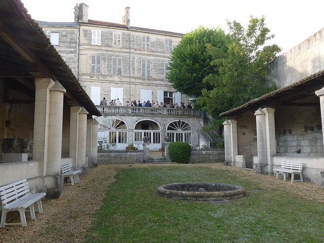 Musée de la société archéologique et historique de la Charente
