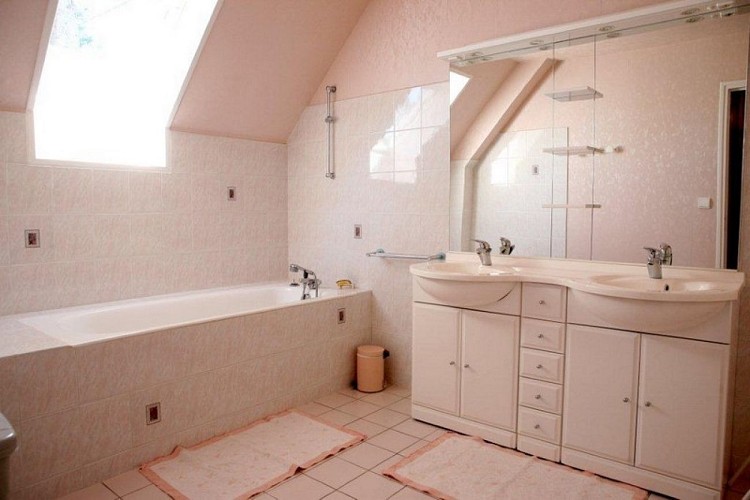 Meuble-La-Grange1-Agon-Coutainville-Salle-4